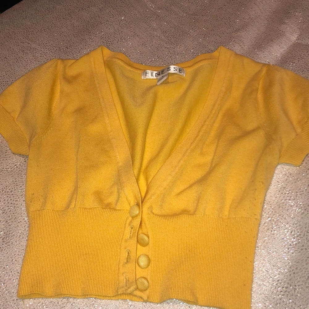 Mistad yellow crop cover